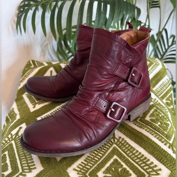Miz Mooz Shoes - Miz Mooz “Legacy” Burgundy Leather Ankle Boots with Buckles Size 8